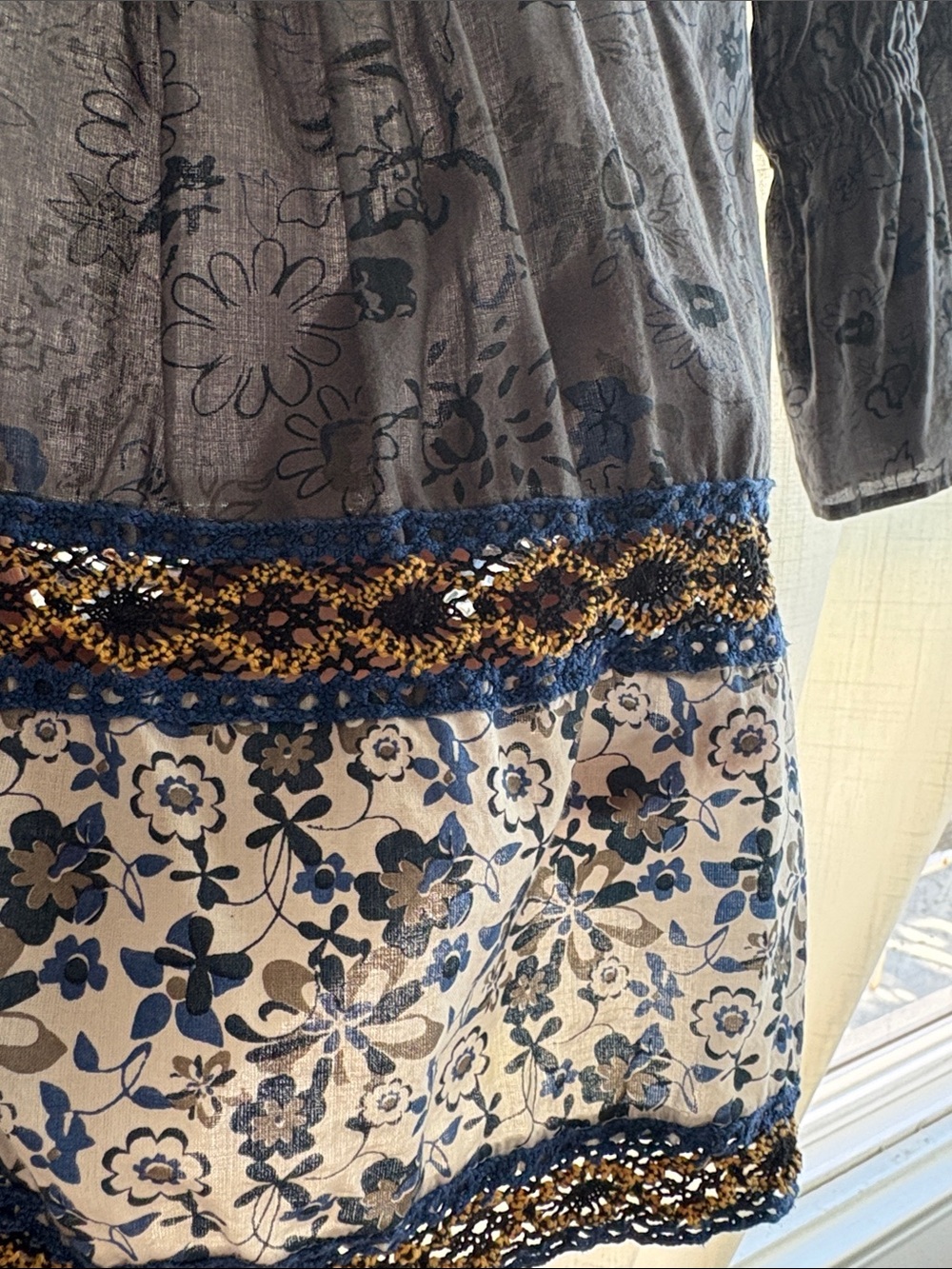 Sundance Top With Lovely Details - Picture 11 of 11